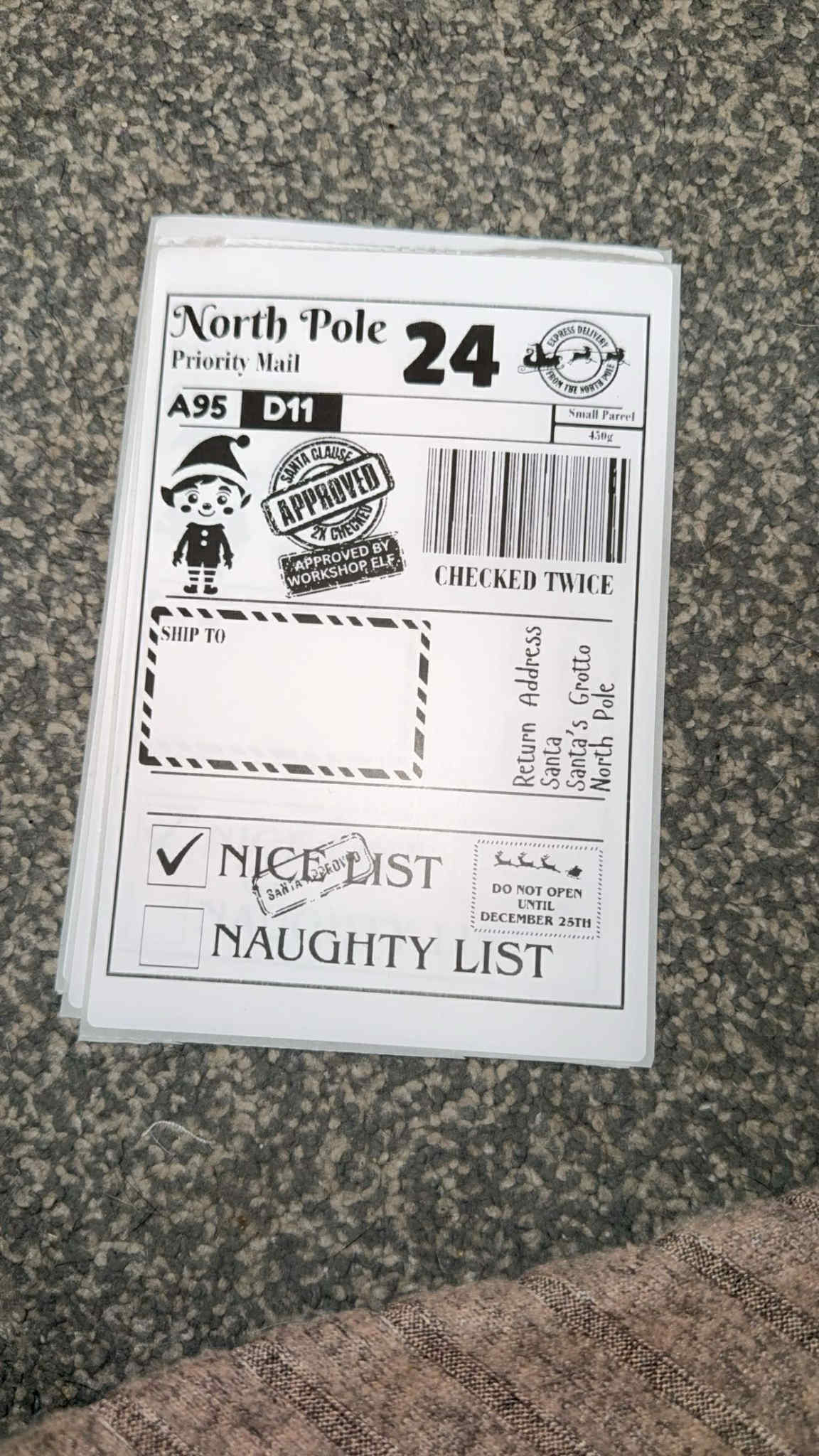 15 personalised north pole labels