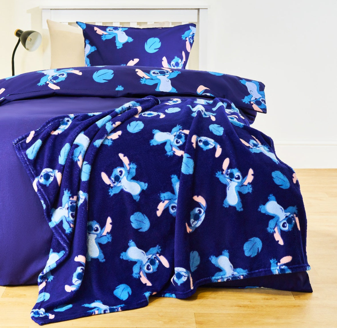 Stitch blanket throw